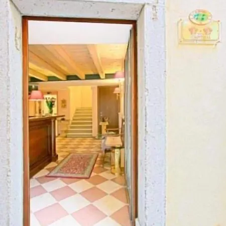 Capitelli * Τεργέστη